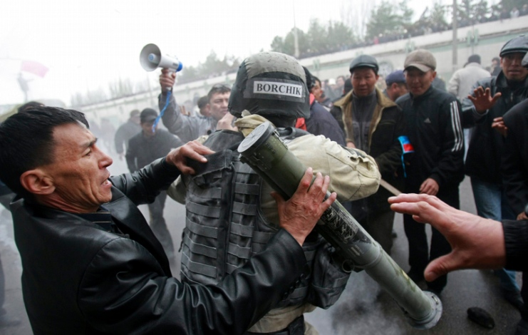 0102010-04-07t144514z_1086812811_gm1e6471r9801_rtrmadp_3_kyrgyzstan-unrest.jpg?w=741&h=469